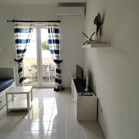 Nina Apartman